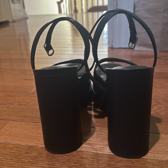 CHUNKY HEELS - Picture 4 of 4